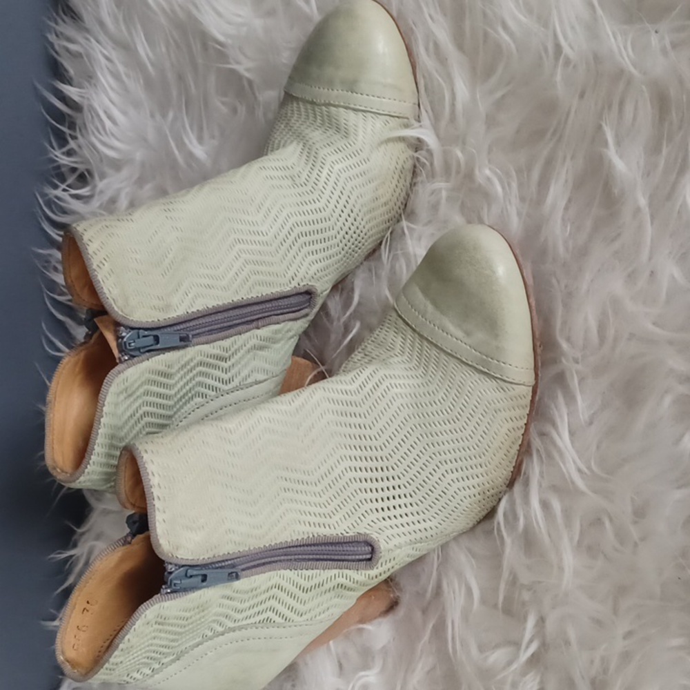 Leather  booties